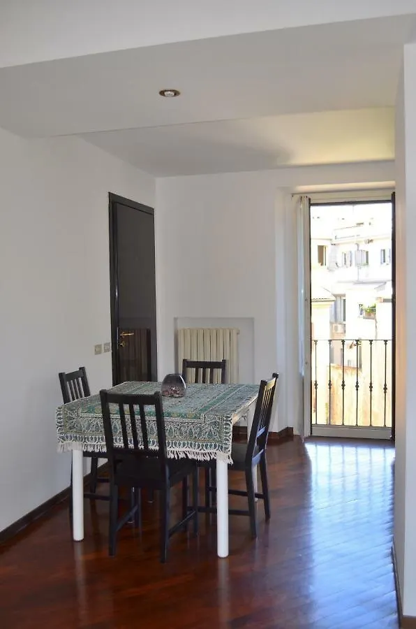 Cozy One Bedroom Apartment In Milano, Brera